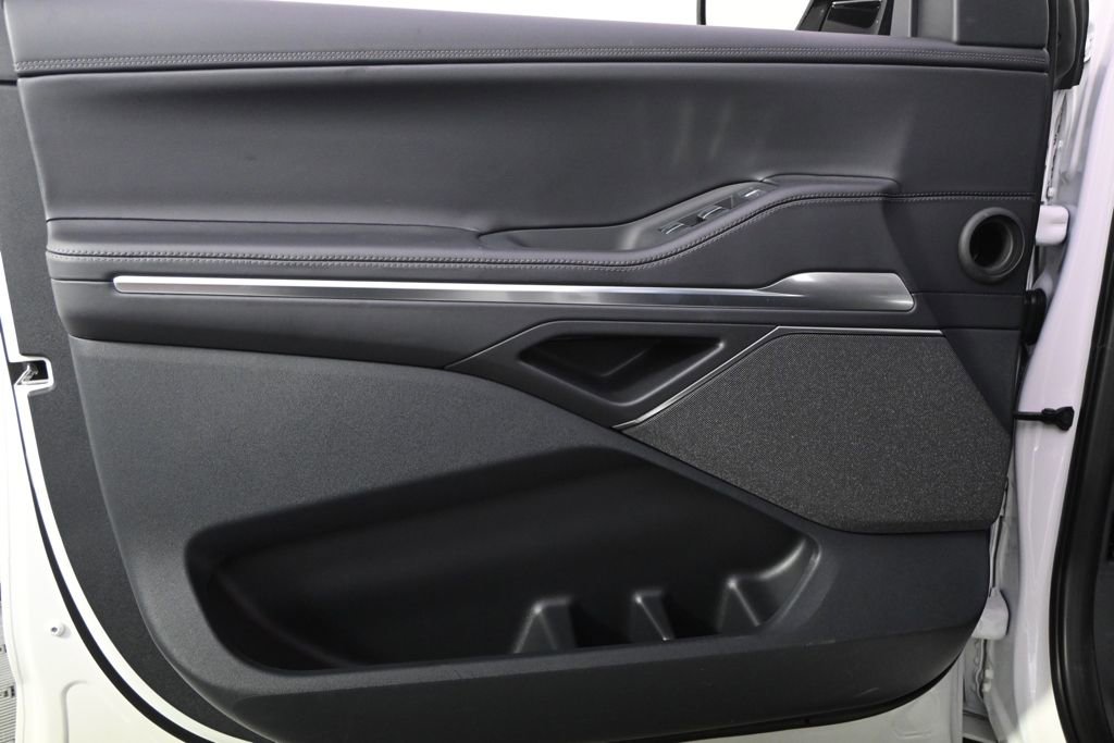 New 2026 Lincoln Navigator Reserve image 23