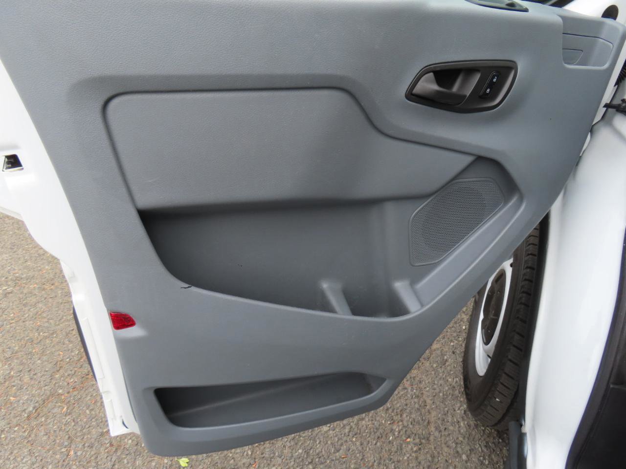 Used 2016 Ford Transit 250 130 Low Roof RWD image 15