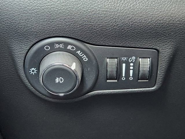 Used 2026 Jeep Compass Trailhawk AWD/4WD image 20