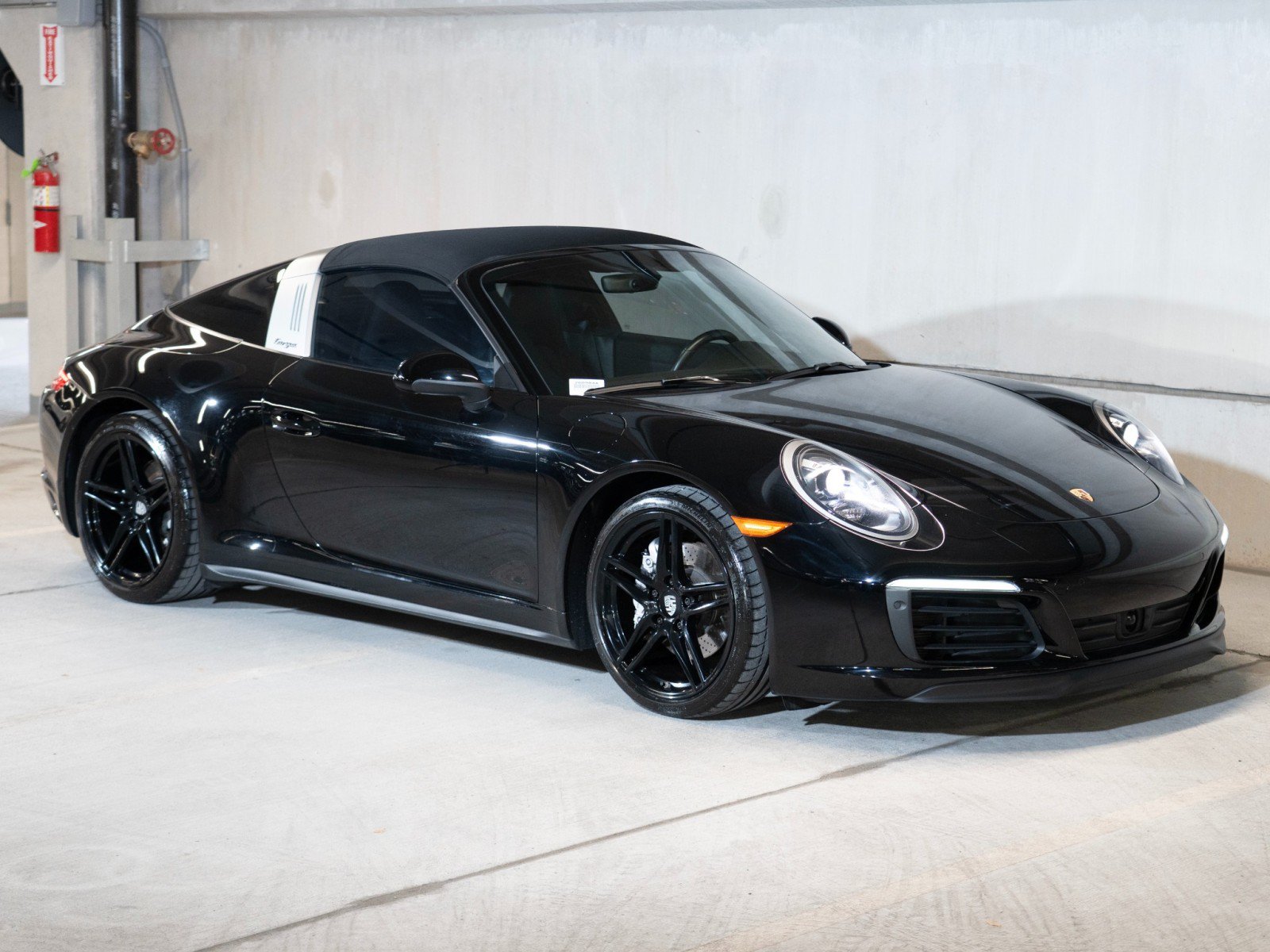 Certified 2018 Porsche 911 Targa 4 AWD/4WD image 7