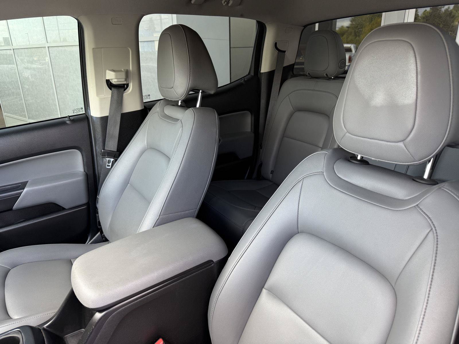 Used 2019 Chevrolet Colorado W/T w/ WT Convenience Package RWD image 12