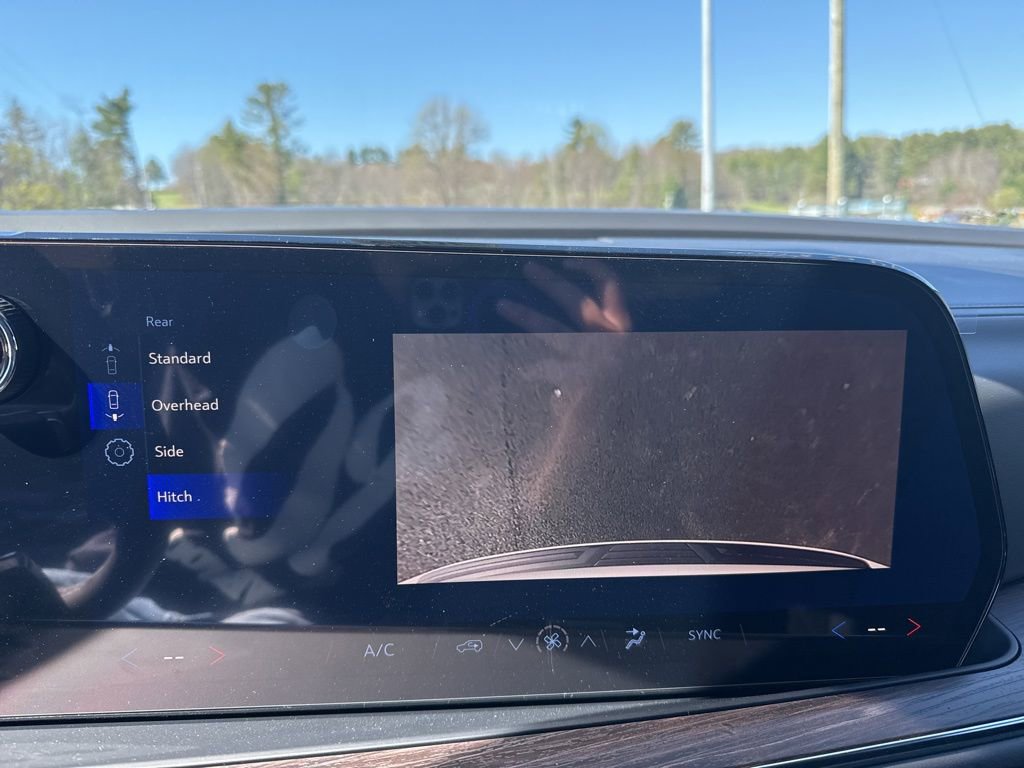 New 2026 Chevrolet Suburban LS image 24