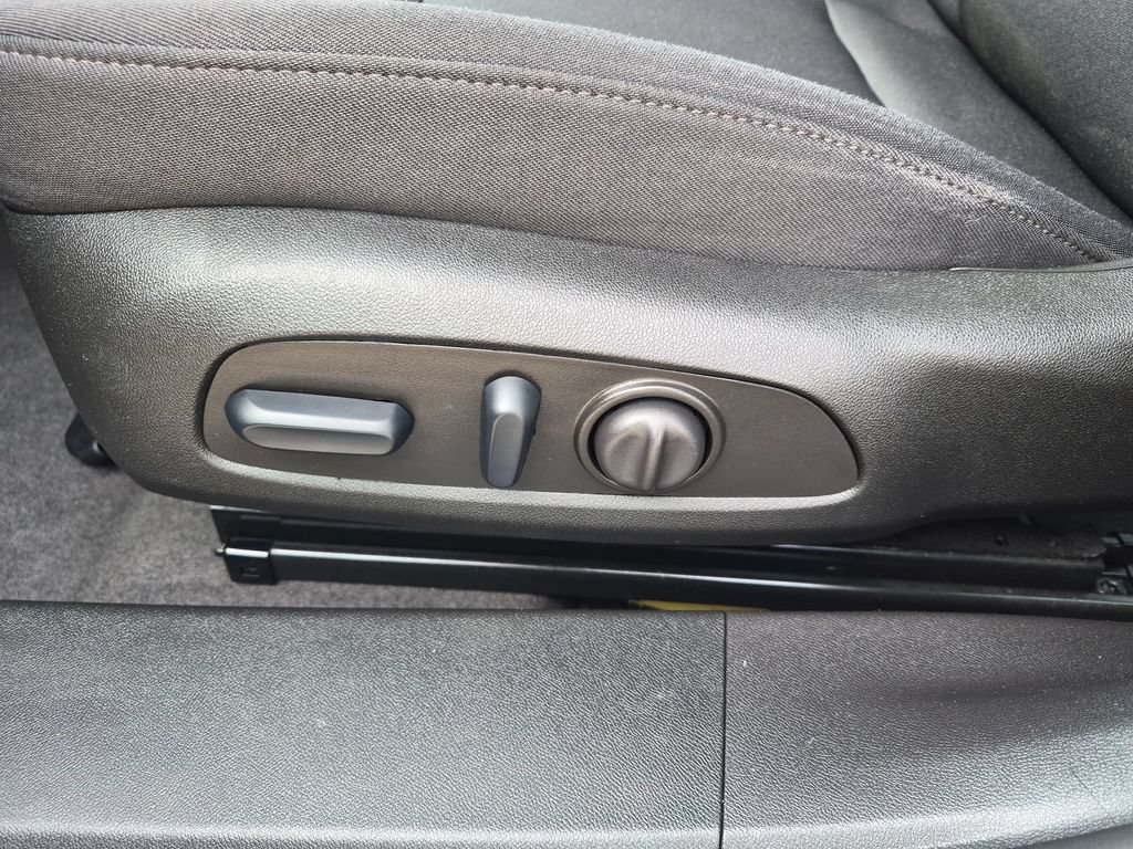 Used 2024 Chevrolet Malibu RS FWD image 12