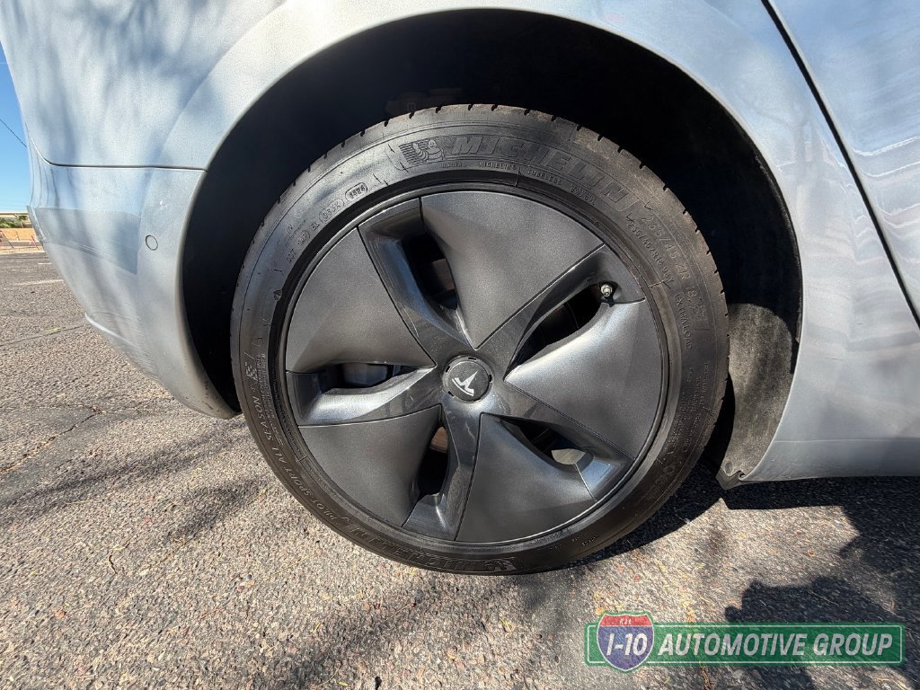 Used 2018 Tesla Model 3 Long Range AWD/4WD image 12