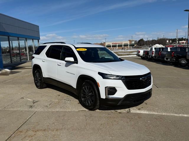 Used 2023 Chevrolet Traverse RS w/ LPO, Floor Liner Package image 7