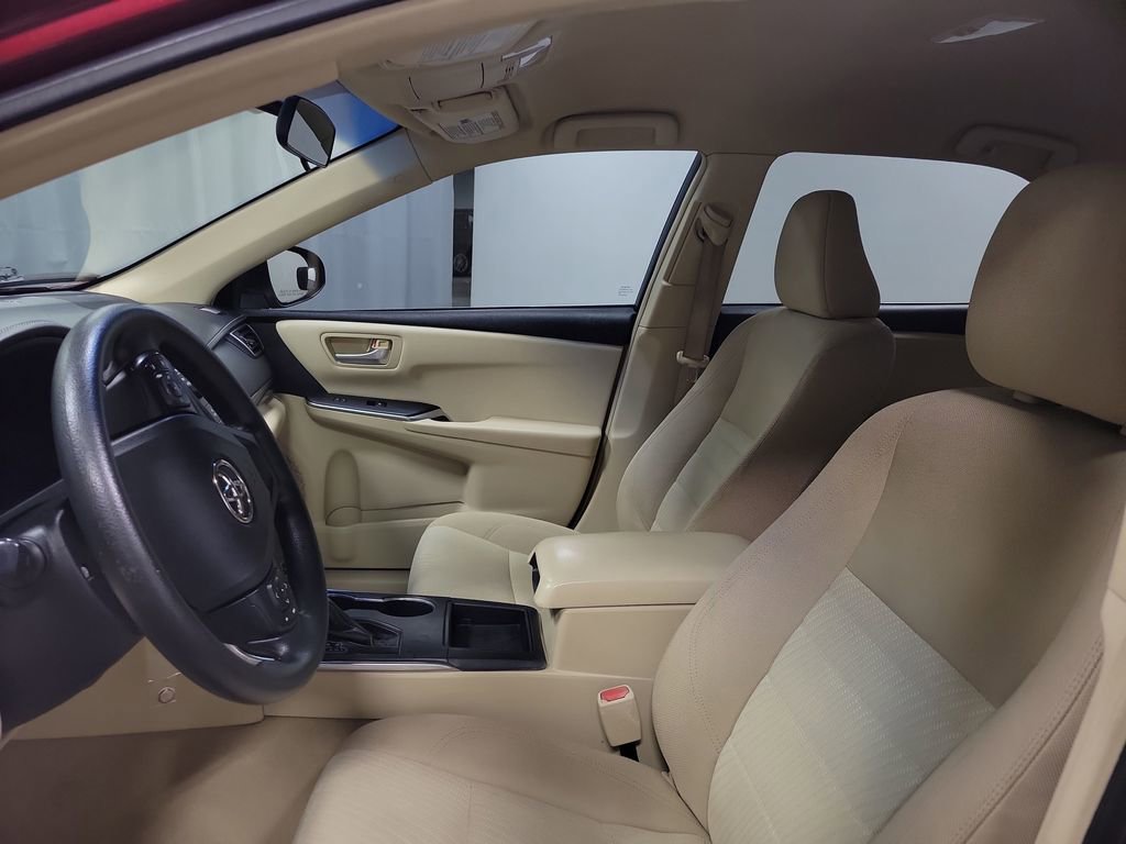 Used 2016 Toyota Camry LE image 12