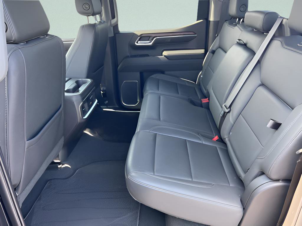 Used 2023 GMC Sierra 1500 SLT w/ SLT Premium Plus Package AWD/4WD image 20