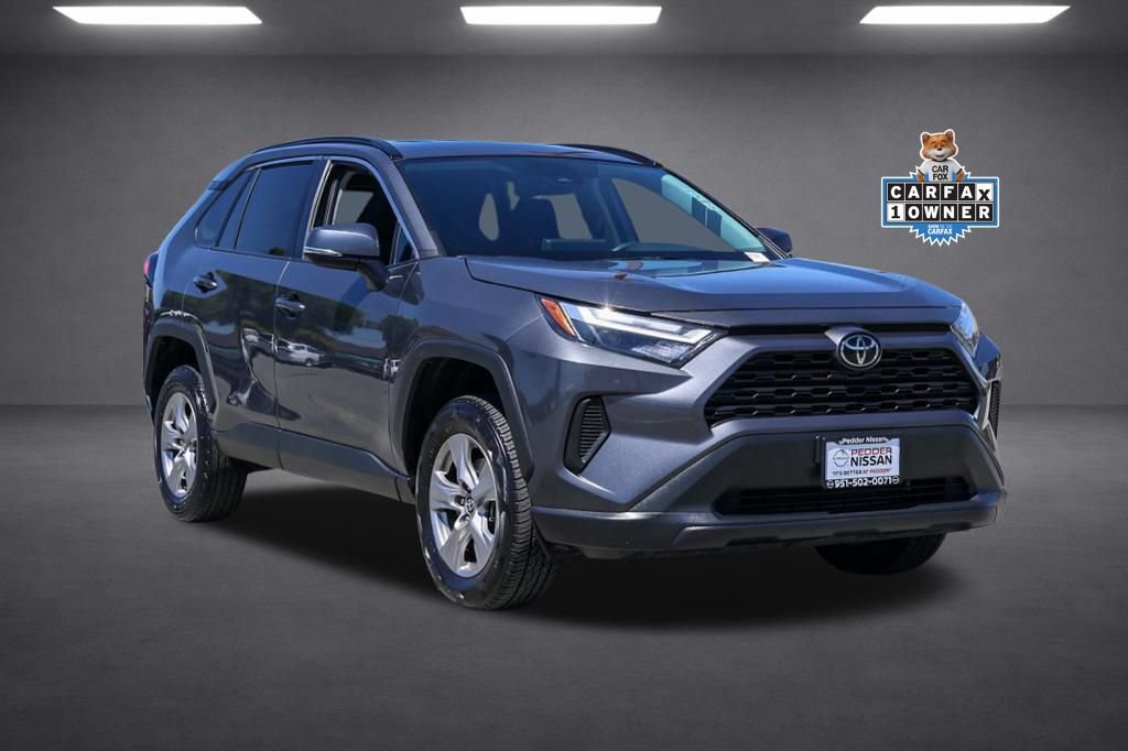 Used 2024 Toyota RAV4 XLE AWD/4WD image 2