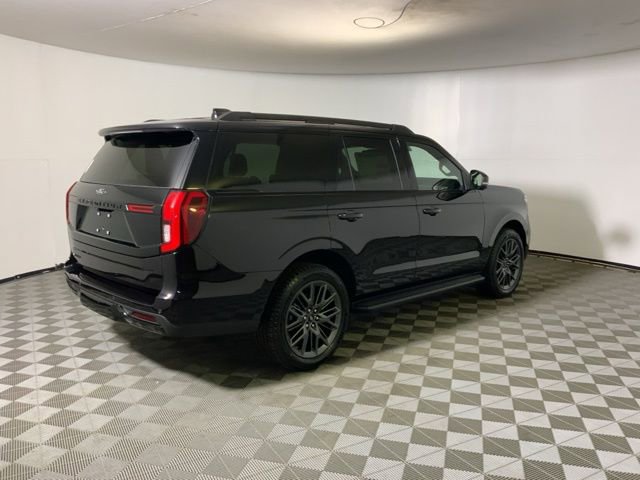 New 2026 Ford Expedition Platinum w/ Stealth Appearance Package image 7