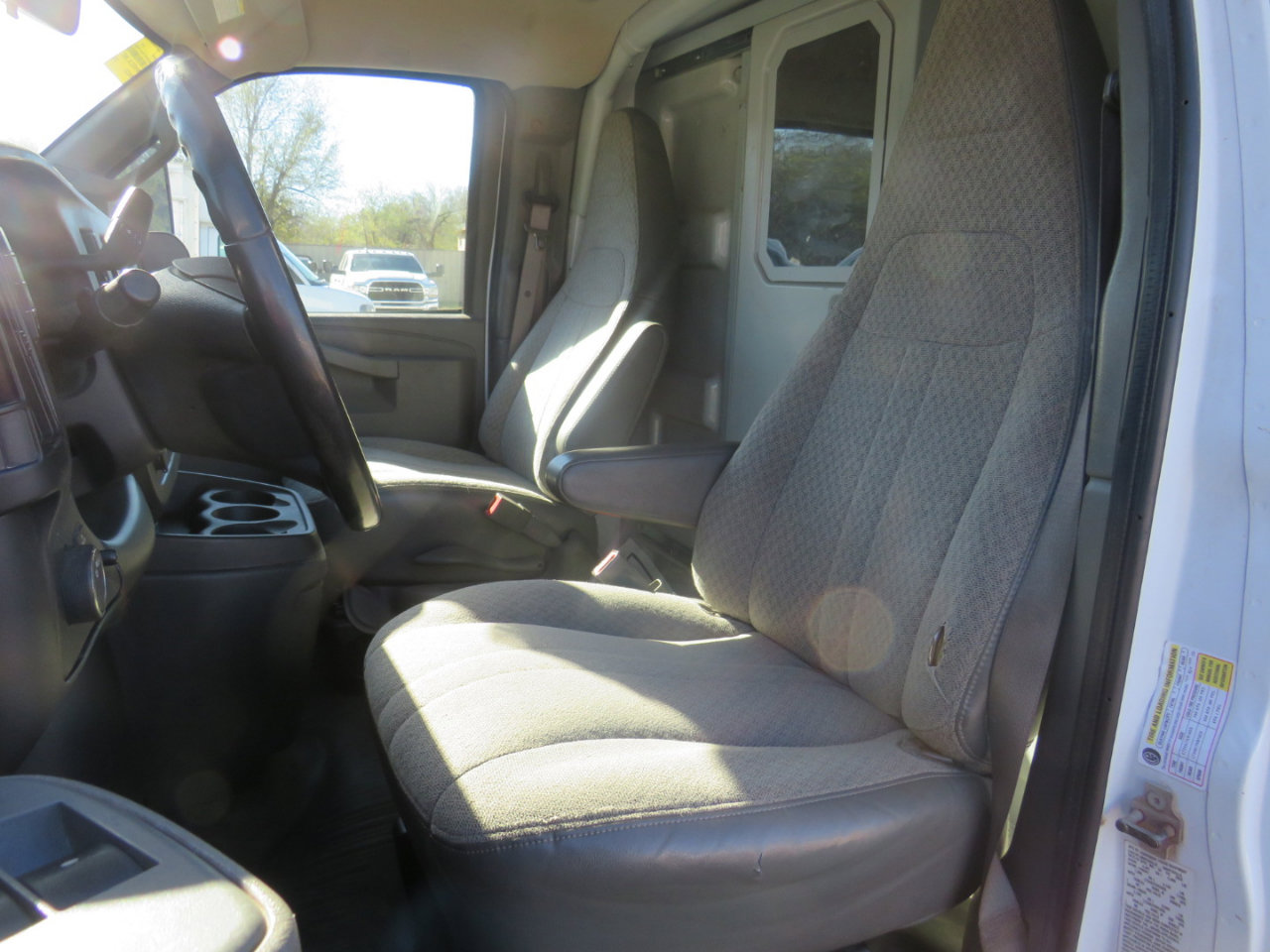 Used 2022 GMC Savana 3500 w/ Power Convenience Package image 15