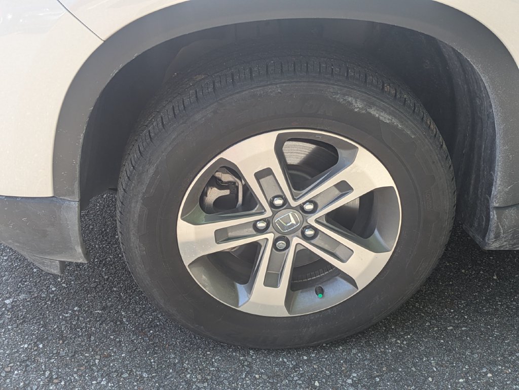 Used 2025 Honda Pilot EX-L image 11