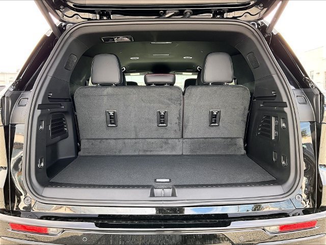 New 2027 Chevrolet Traverse RS AWD/4WD image 15