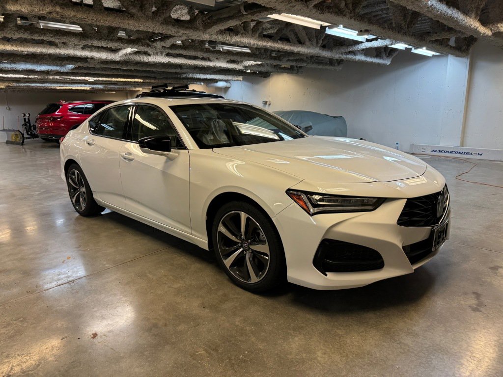 Certified 2025 Acura TLX w/ Technology Package image 9