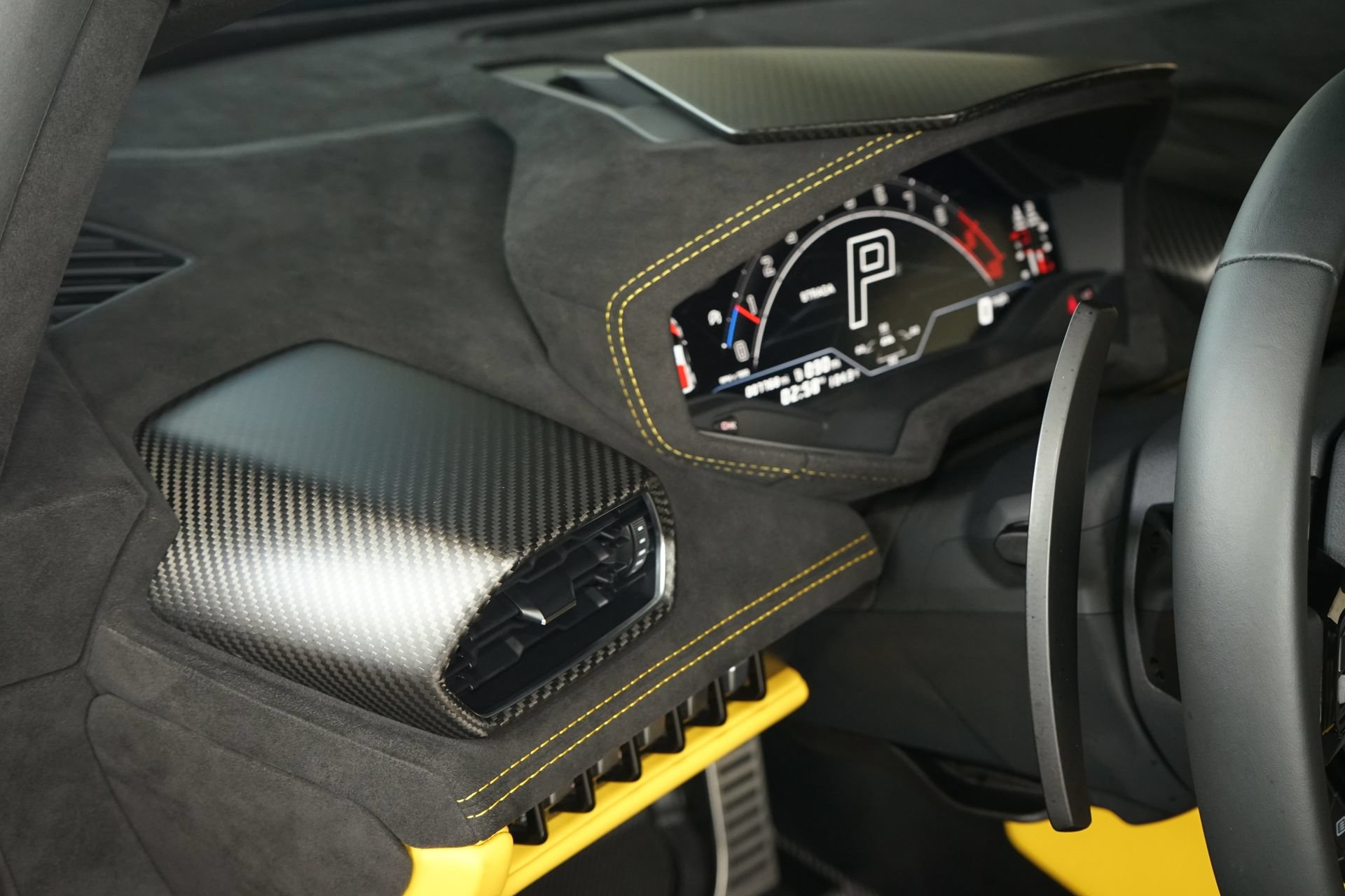 Used 2023 Lamborghini Huracan Tecnica RWD image 30