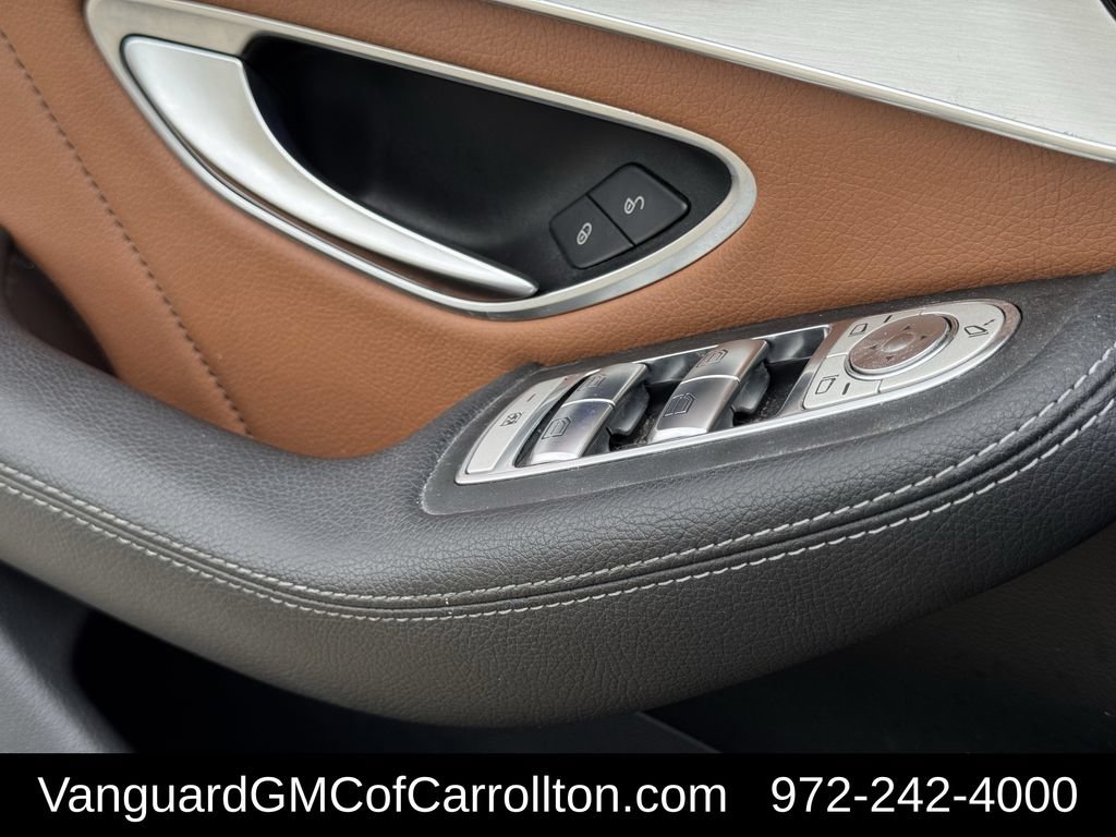 Used 2022 Mercedes-Benz GLC 300 image 25