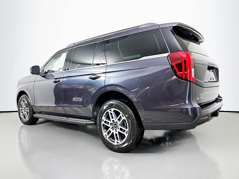 New 2025 Ford Expedition Active image 4