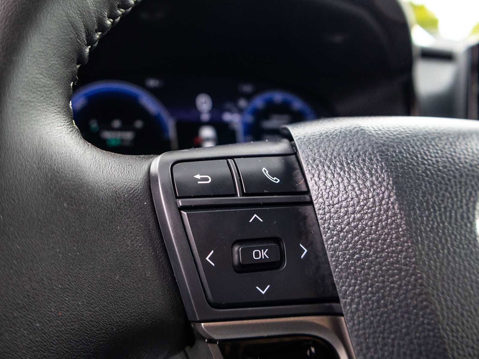 Used 2026 Toyota Camry XLE FWD image 44