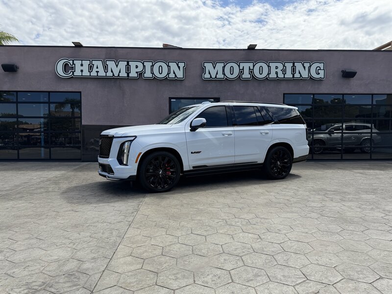 Used 2026 Cadillac Escalade V w/ LPO, ONYX Package