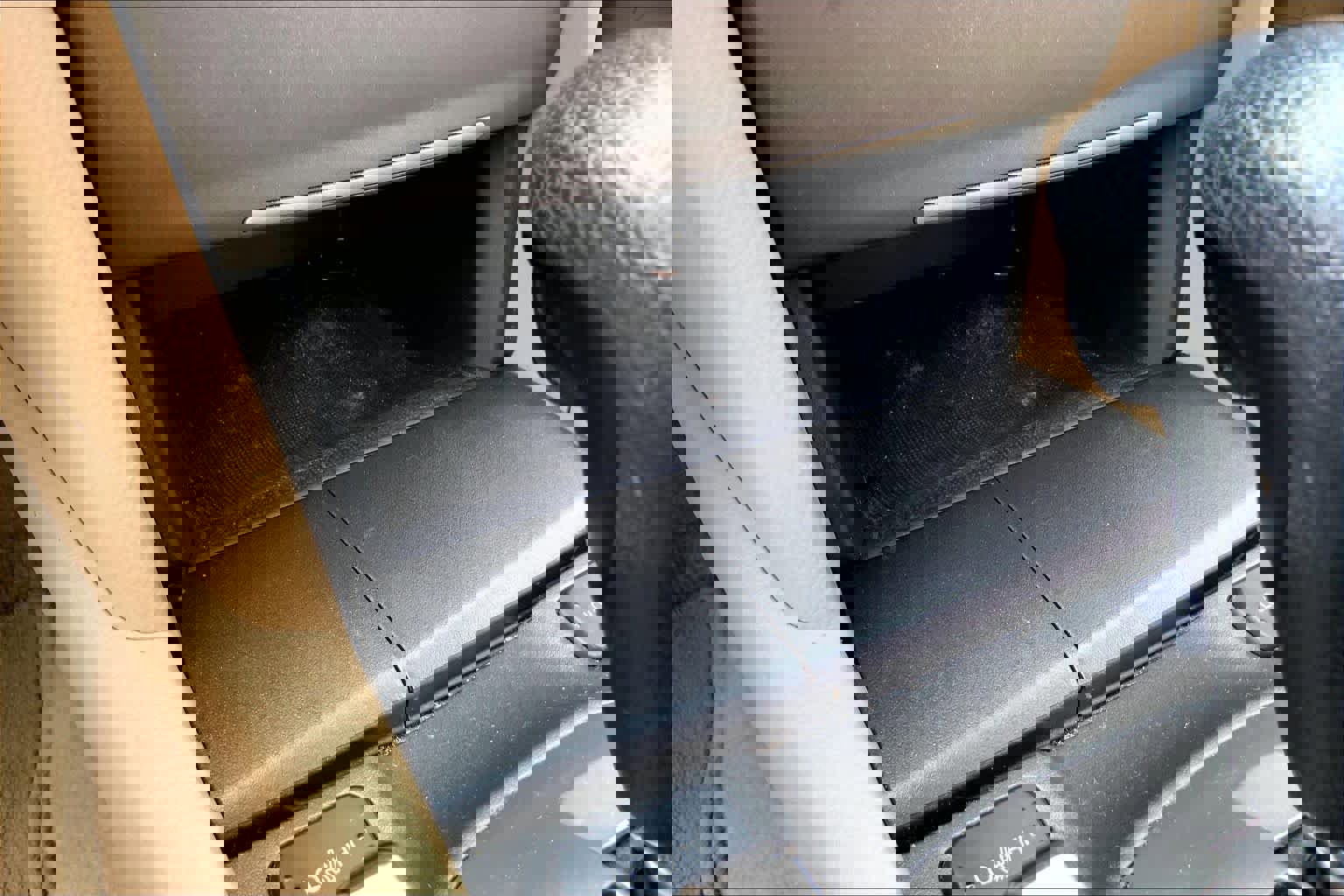 Used 2011 Honda Accord EX-L image 29