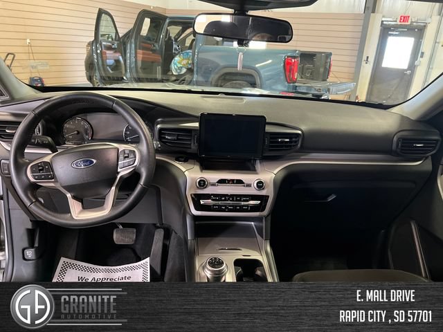 Used 2024 Ford Explorer XLT AWD/4WD image 20
