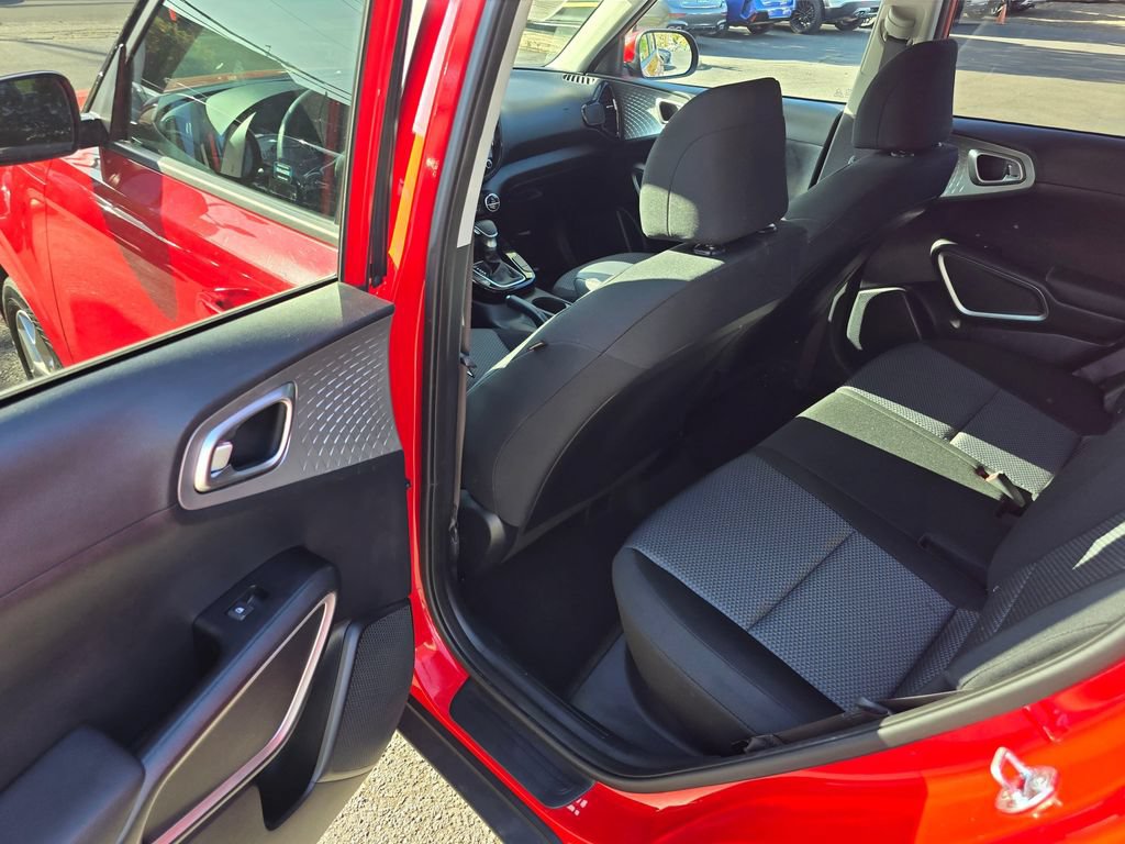 Used 2024 Kia Soul S FWD image 15