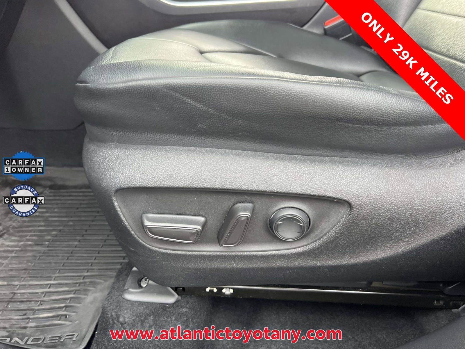 Used 2023 Toyota Highlander XLE image 24