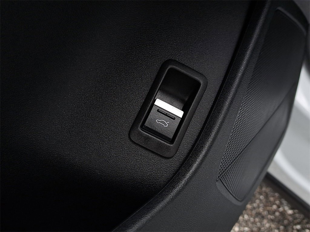 Certified 2024 Audi Q4 e-tron Premium Plus w/ Premium Plus image 21