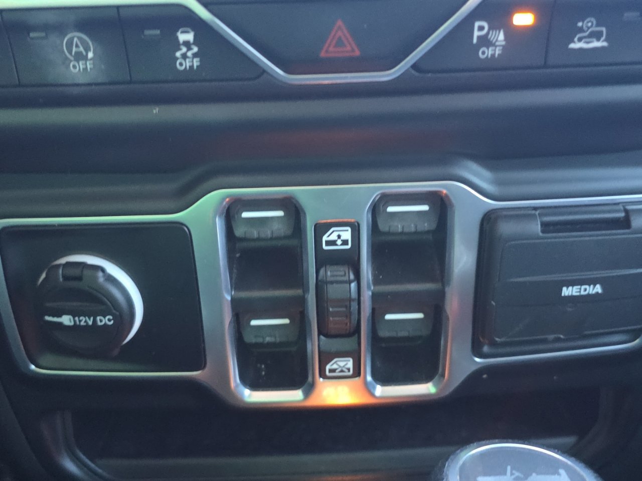 Used 2023 Jeep Wrangler Unlimited Sport AWD/4WD image 49