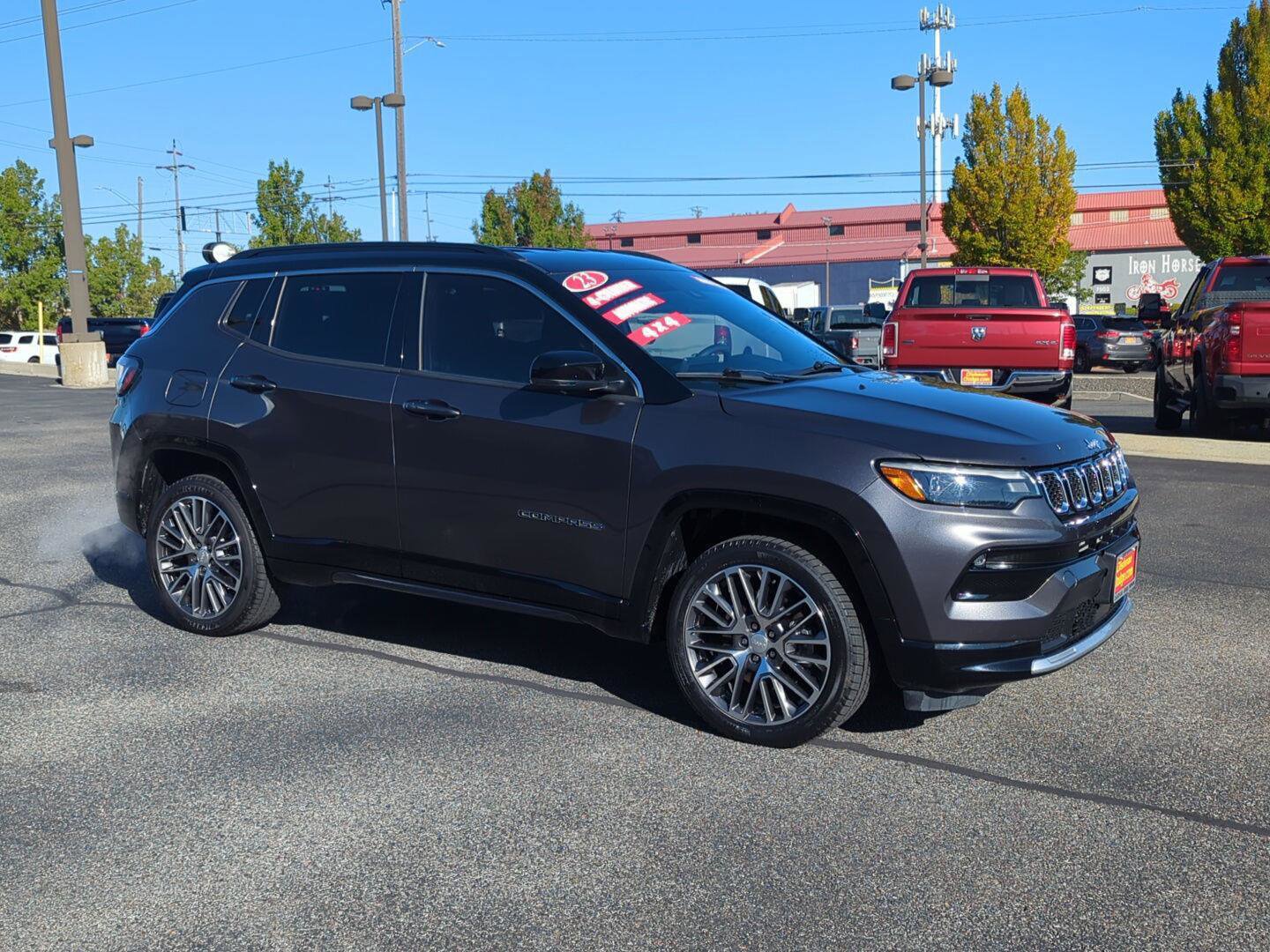 Used 2023 Jeep Compass Limited w/ Elite Group image 1