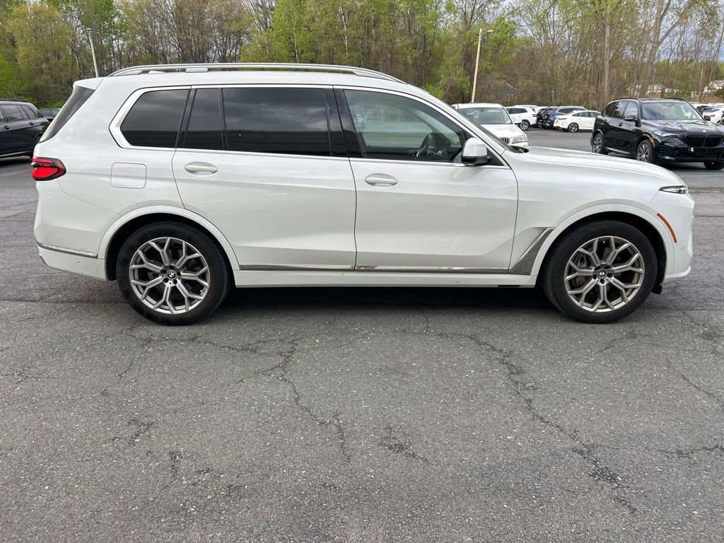 Certified 2024 BMW X7 xDrive40i w/ Parking Assistance Package AWD/4WD image 7
