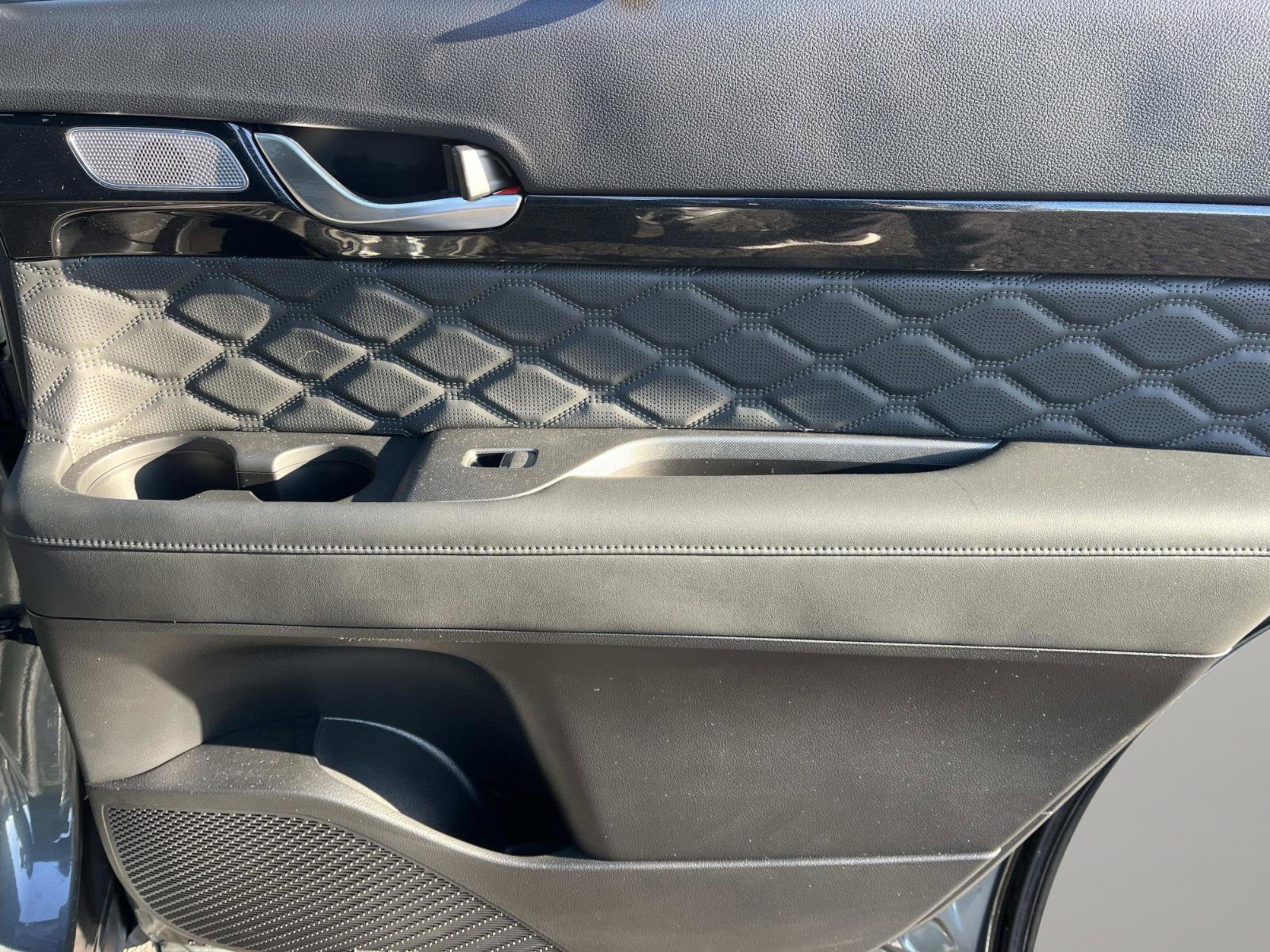 Used 2022 Hyundai Palisade Calligraphy image 27