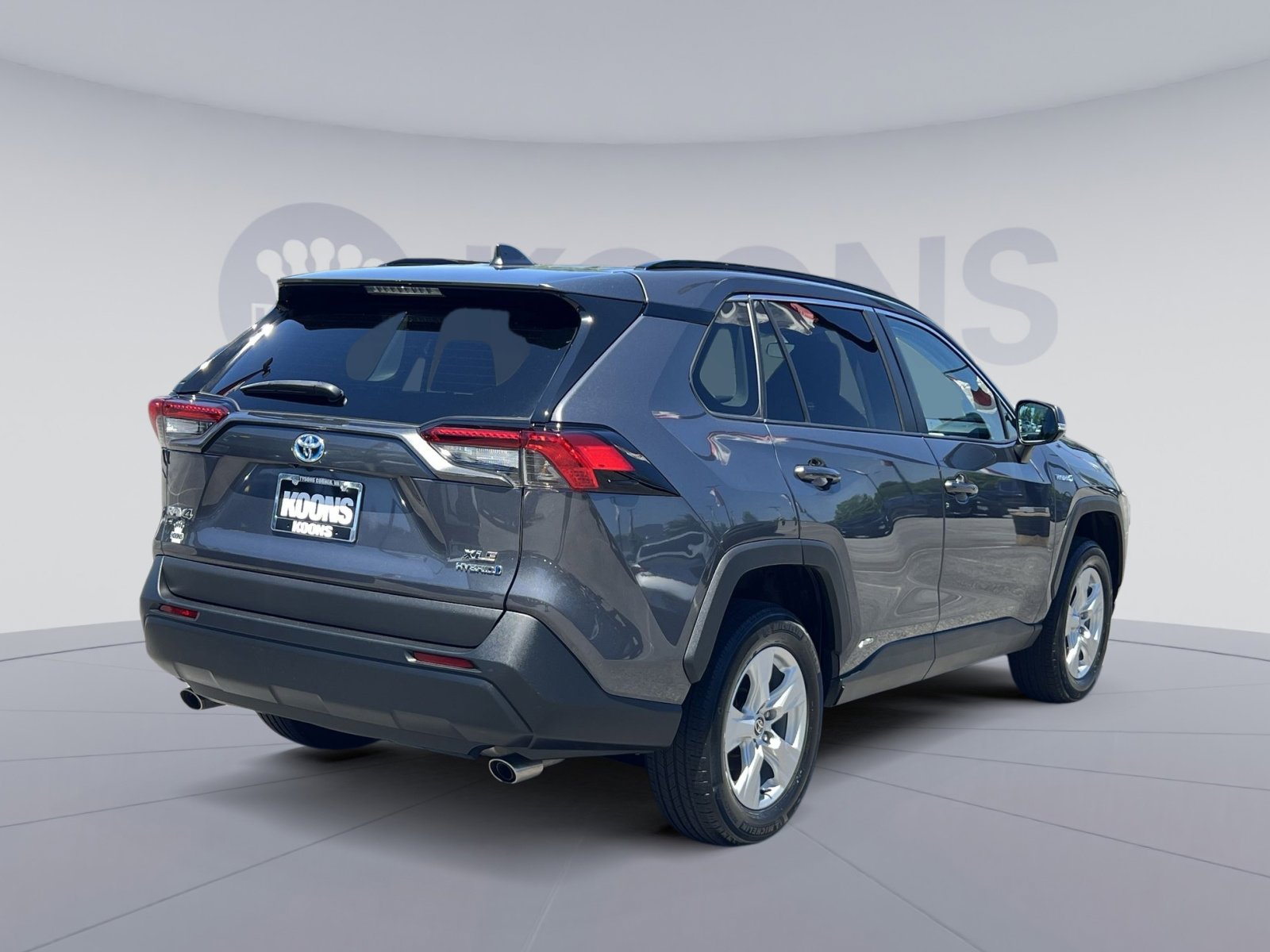 Used 2021 Toyota RAV4 XLE w/ Convenience Package AWD/4WD image 7