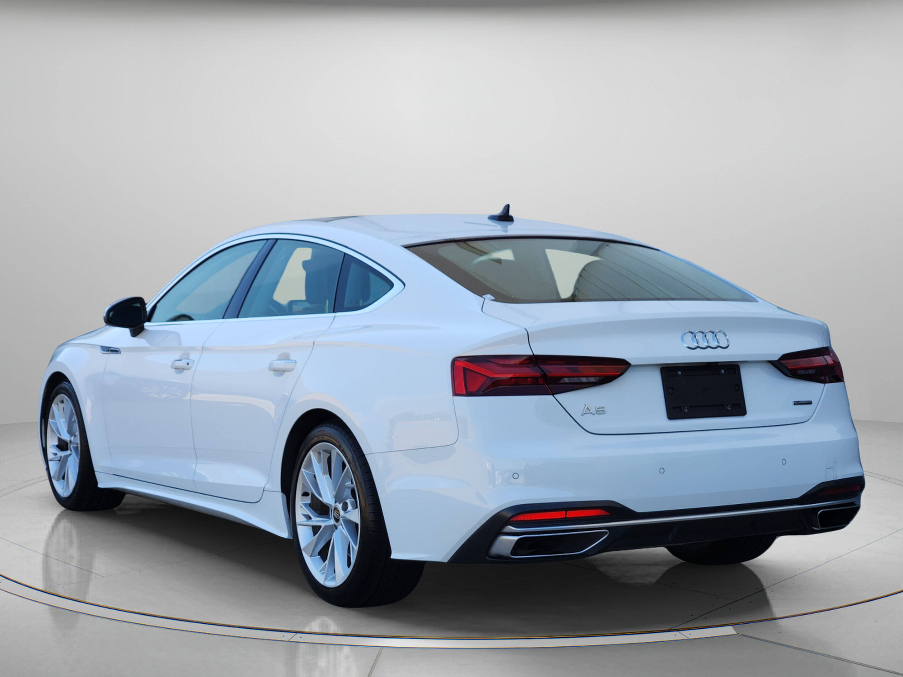 Used 2023 Audi A5 2.0T Premium Plus w/ Premium Plus AWD/4WD image 3