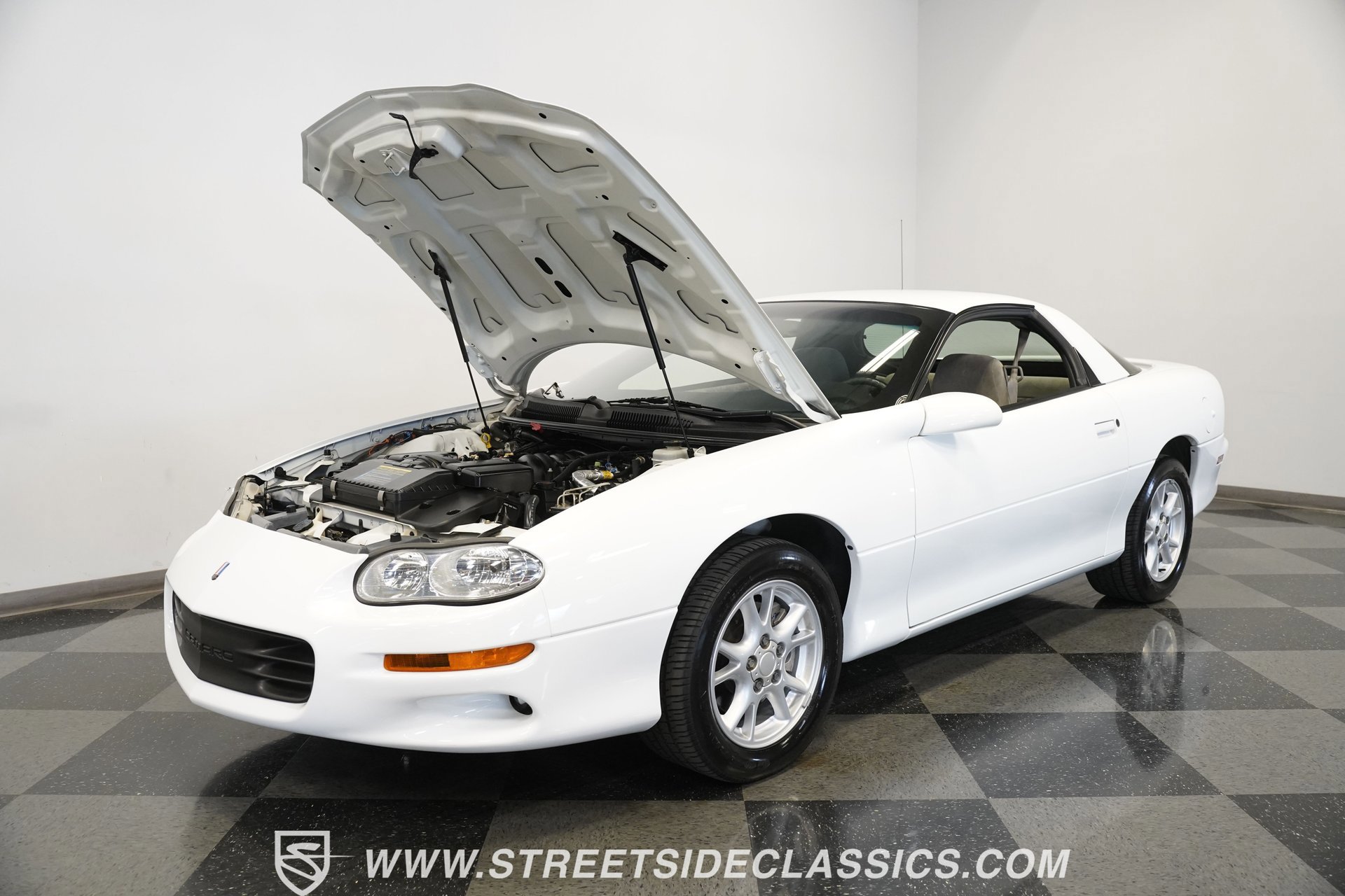 Used 2001 Chevrolet Camaro Z28 w/ Preferred Equipment Group image 18