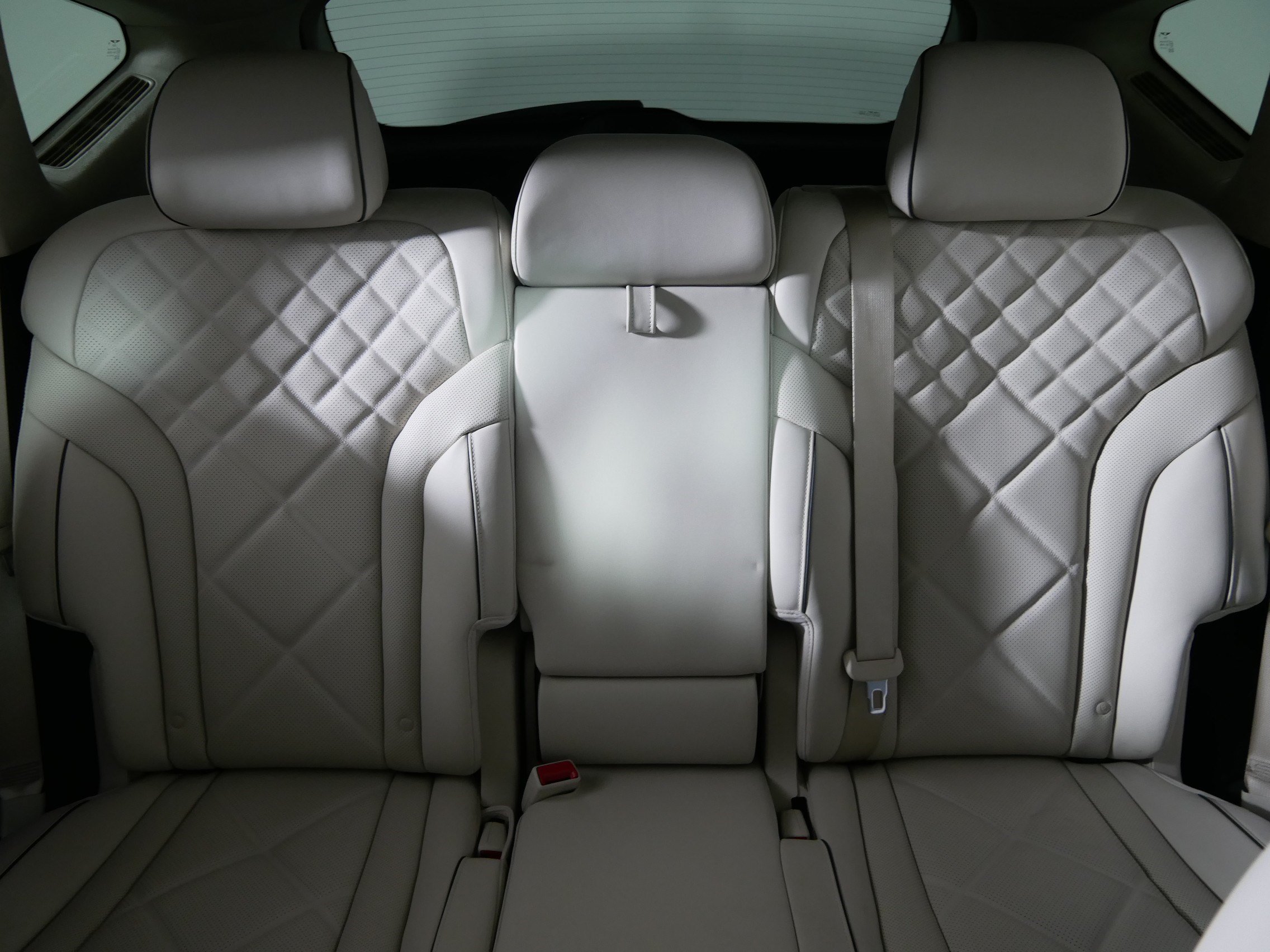 Certified 2025 Genesis GV80 3.5T Prestige AWD/4WD image 13