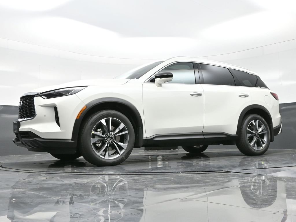 Used 2025 INFINITI QX60 Luxe w/ Vision Package image 29