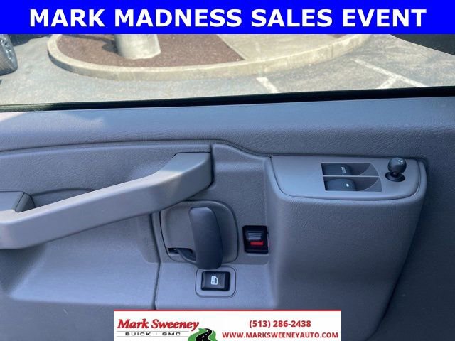 New 2025 GMC Savana 2500 Extended w/ Driver Convenience Package image 17