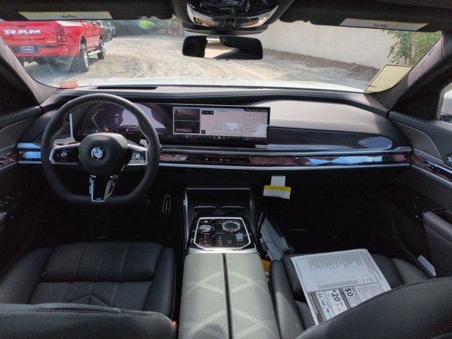New 2026 BMW 760i xDrive AWD/4WD image 14