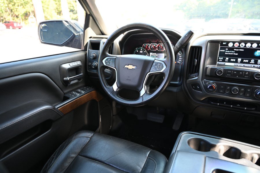 Used 2018 Chevrolet Silverado 1500 LTZ AWD/4WD image 16