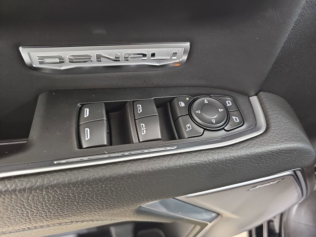 Certified 2024 GMC Sierra 1500 Denali w/ Denali Reserve Package AWD/4WD image 32