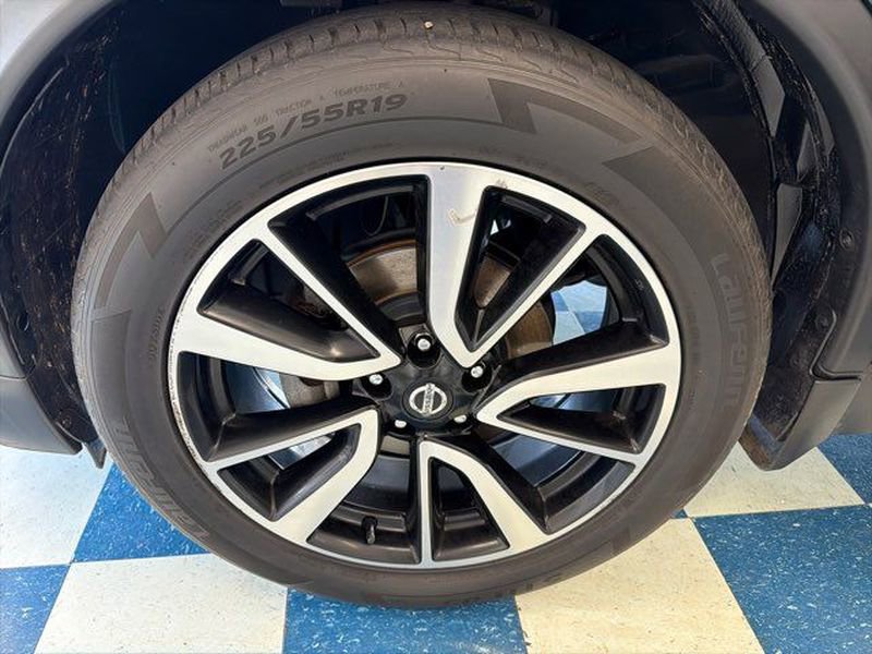 Used 2019 Nissan Rogue SL w/ Premium Package FWD image 23