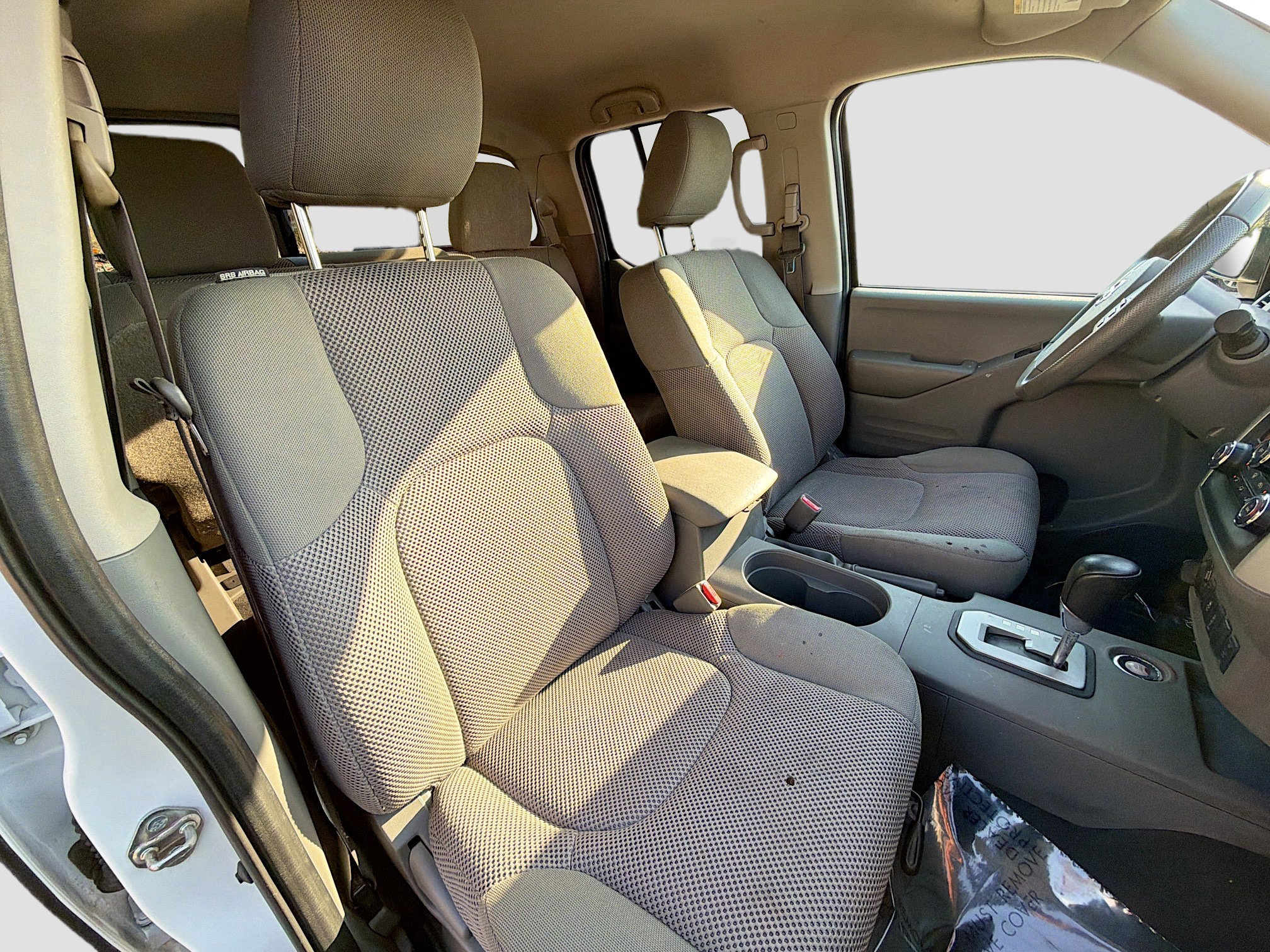 Used 2020 Nissan Frontier SV image 13