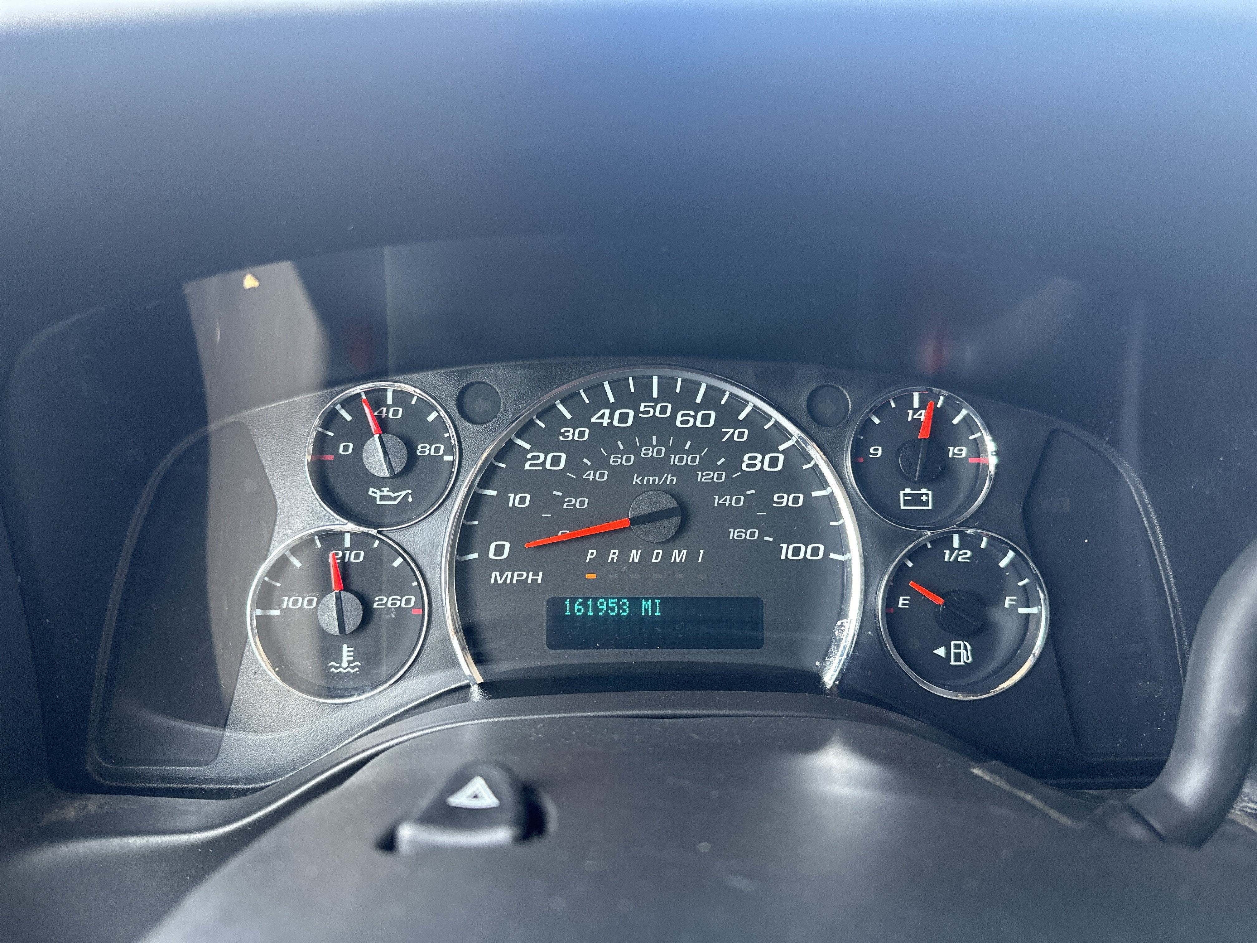Used 2019 Chevrolet Express 3500 w/ Driver Convenience Package RWD image 18