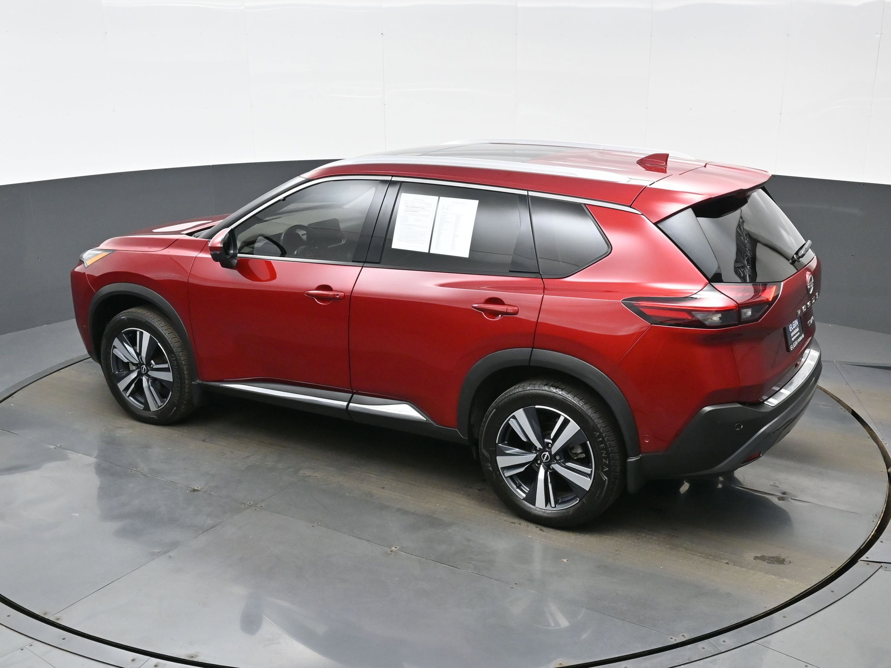 Used 2023 Nissan Rogue SL w/ SL Premium Package image 37