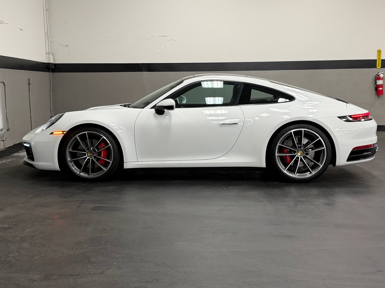 Used 2020 Porsche 911 Carrera S w/ Sport Package RWD image 8