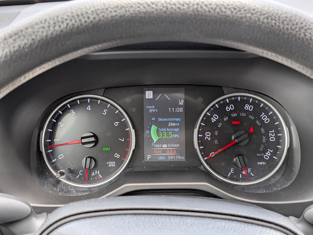 Used 2022 Toyota RAV4 XLE w/ Convenience Package FWD image 43
