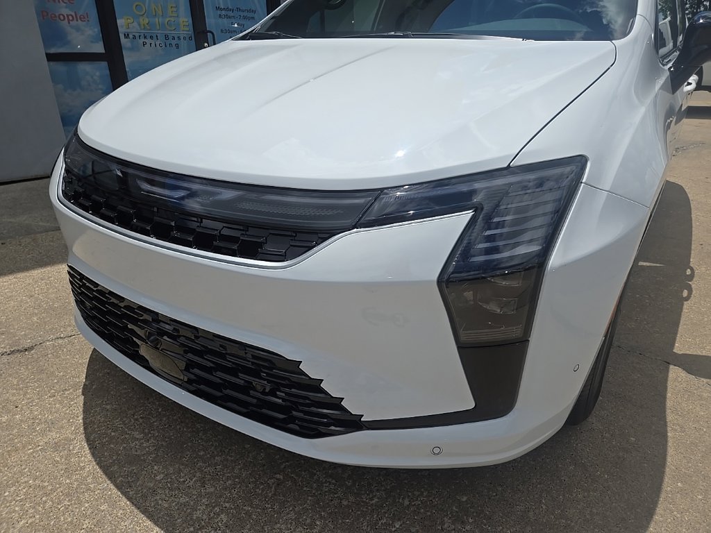New 2027 Chrysler Pacifica Select w/ Family Tech Group FWD image 19
