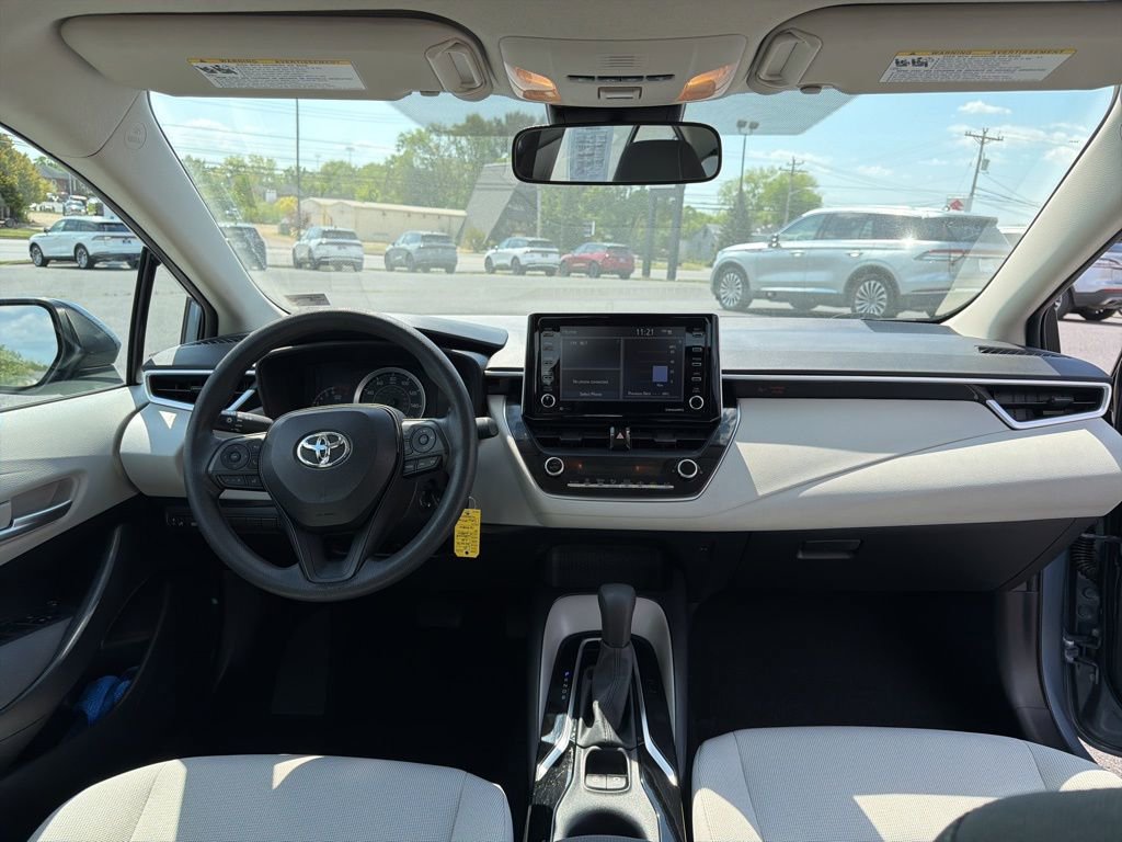 Used 2021 Toyota Corolla LE FWD image 22