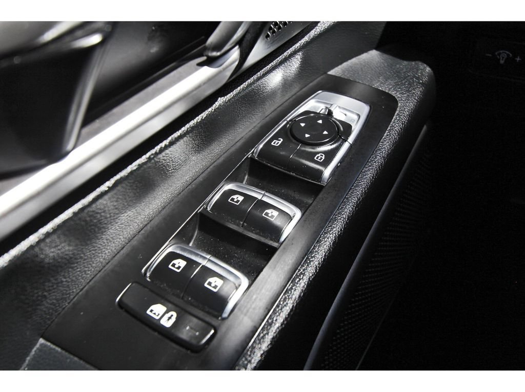 Used 2025 Kia Telluride S FWD image 20
