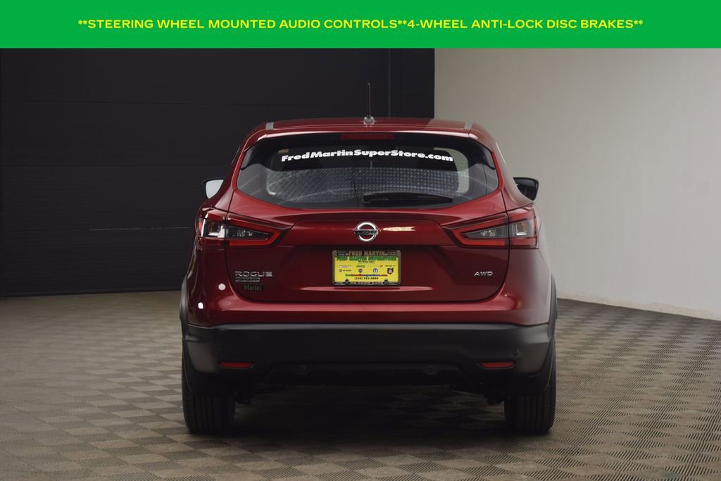 Used 2022 Nissan Rogue Sport S image 9